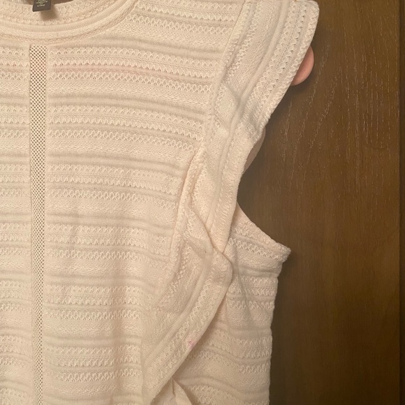 Jessica Simpson ruffle blouse M - Picture 2 of 4